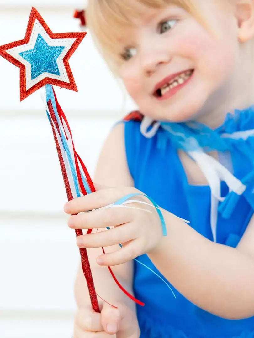 Patriotic Wand – Little Charm La Grange